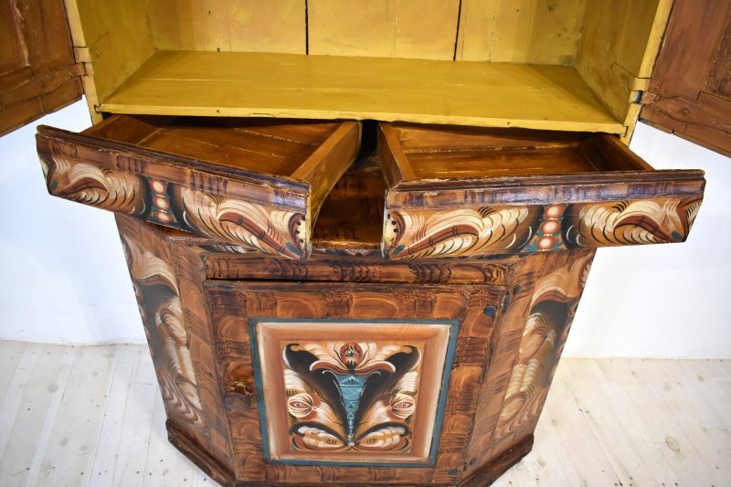 Swedish Cupboard - Image 5